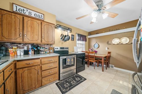 1214 Clement St, Joliet IL 60435-4522 exterior