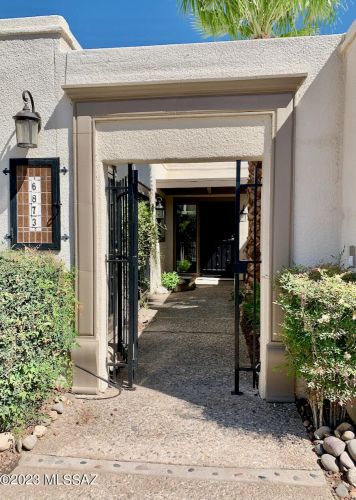 6873 Dorado Ct, Tucson, AZ 85715-4753