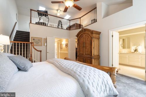 1532 Hampton Hill Cir, Mc Lean VA  22101-6020 exterior