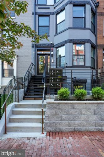 1462 Chapin St, Washington DC  20009-4511 exterior