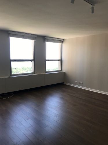 2626 Lakeview Ave, Chicago IL 60614-1809 exterior