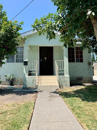 9611 Laurel St, Bellflower CA 90706-5614 exterior