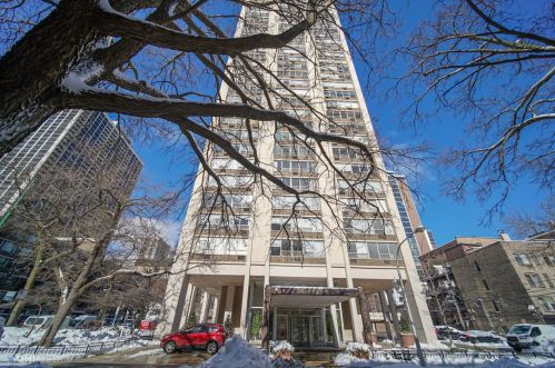 70 Burton Pl, Chicago IL 60610-1444 exterior