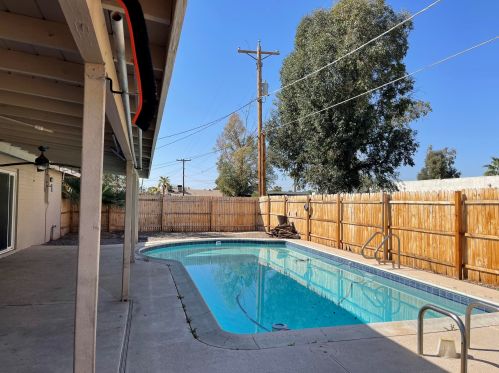 8838 42nd Ave, Phoenix AZ 85053-5306 exterior