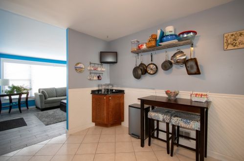 1630 75 Ave, Chicago IL 60707-1430 exterior