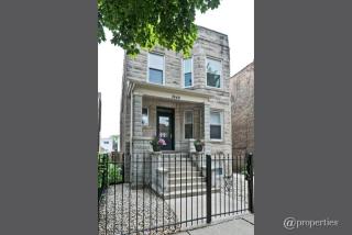 3649 Whipple St, Chicago IL  60618-4519 exterior