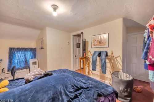 196 Belvidere Ave, Washington NJ 07882-1028 exterior