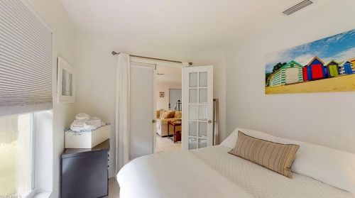 758 93 Ave, Naples FL 34108-2441 exterior