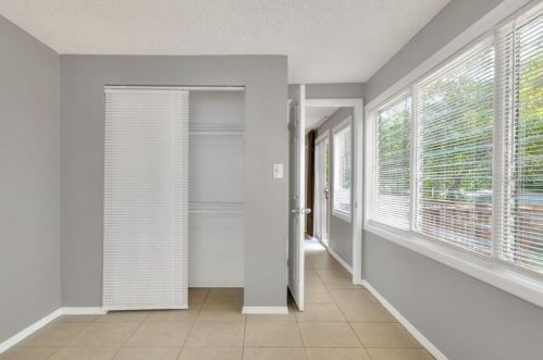 10712 Connechusett Rd, Tampa FL 33617-3410 exterior