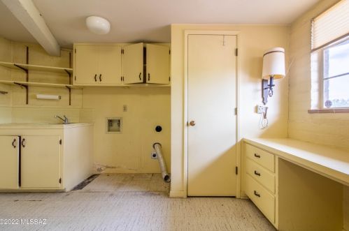 3380 Arroyo Chico, Tucson AZ  85716-5813 exterior