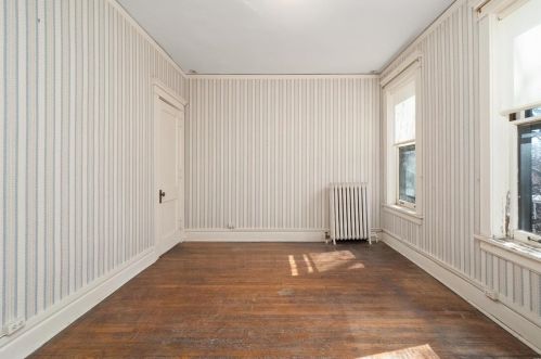 16 Kingsbury Pl, Saint Louis MO 63112-1825 exterior