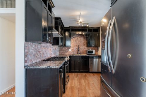 844 El Caminito Dr, Phoenix AZ  85020-3459 exterior