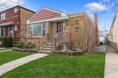 6230 Springfield Ave, Chicago, IL 60659-1016