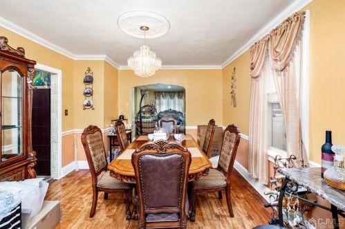 6 8 St, New Brunswick NJ 08902-4534 exterior