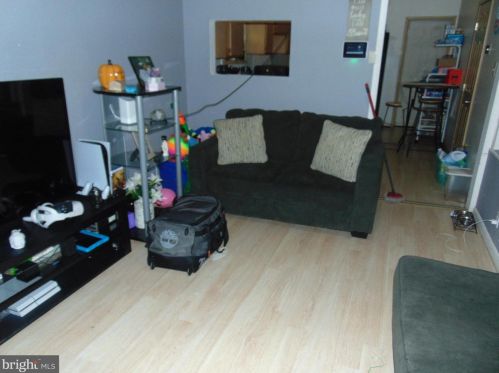 46 21 St, Camden NJ 08105-3707 exterior