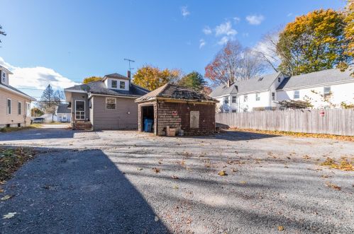 1435 Forest Ave, Portland ME 04103-3385 exterior