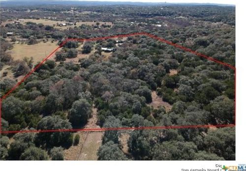 1740 Knl Schwope Rd, Spring Branch TX 78070-6213 exterior