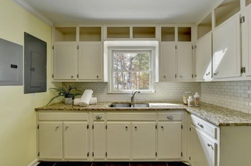 1311 Bridgewater Walk, Lithonia GA  30078-2086 exterior