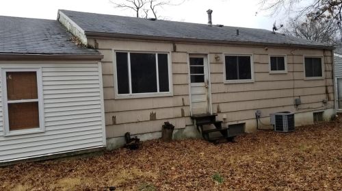 7749 New Hampshire Ave, Saint Louis MO  63123-1537 exterior