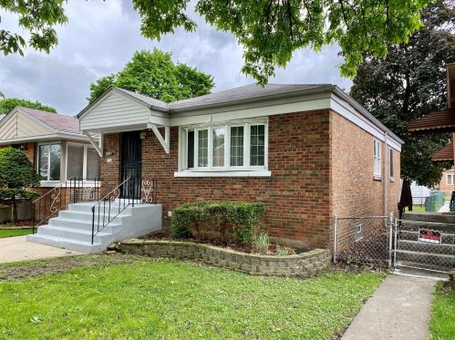 3313 84th St, Chicago, IL 60652-3320