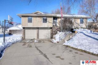 2005 141st Cir, Omaha NE  68144-2102 exterior