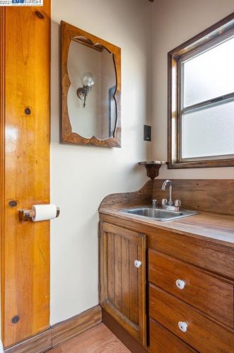 3775 Walnut Ave, Concord CA 94519-1947 exterior