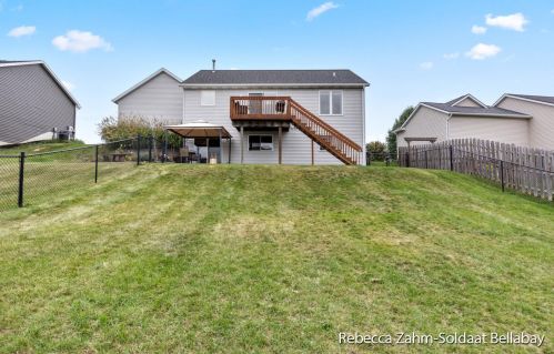 775 Green Meadows Dr, Middlevle MI 49333-8078 exterior