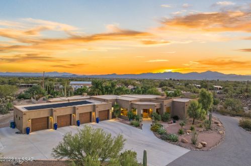 11160 Camino De La Tierra, Tucson AZ  85742-9722 exterior