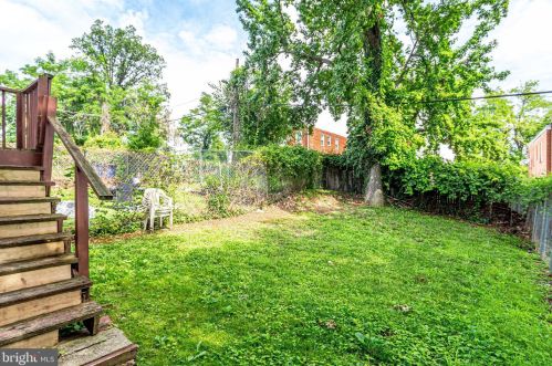 4250 Edson Pl, Washington DC 20019-8022 exterior