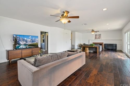 619 Drake Ave, Fullerton CA 92832-1140 exterior