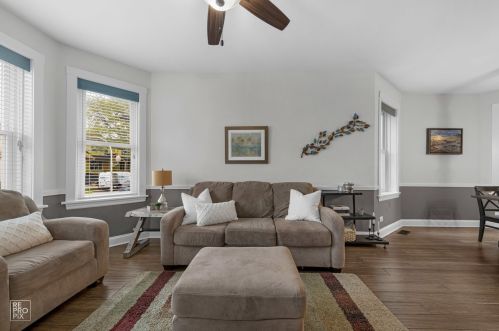 2505 Ainslie St, Chicago IL 60706-3457 exterior