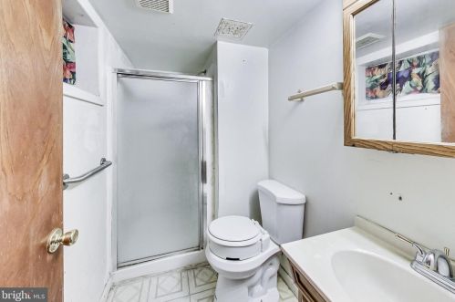 1837 T St, Washington DC 20020-4635 exterior