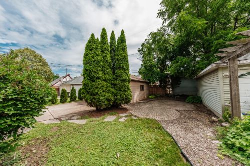 8315 Portland Ave, Milwaukee WI 53213-3017 exterior