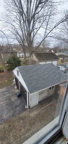 72 Myrtle Ave, Webster MA 01570-2852 exterior