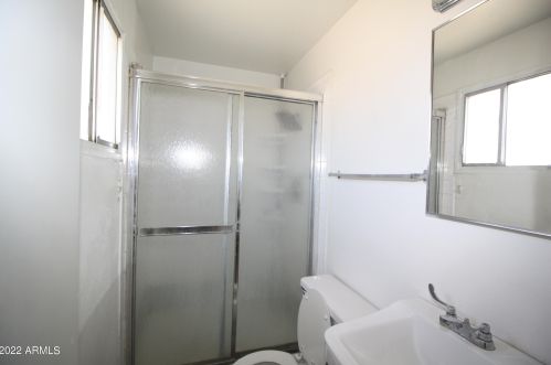 2202 73 Ave, Phoenix AZ 85033-1325 exterior