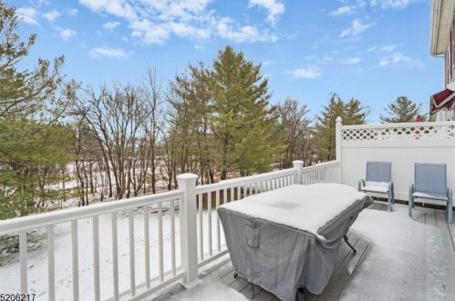 1502 Bayley Ct, Bridgewater NJ  08807-3553 exterior