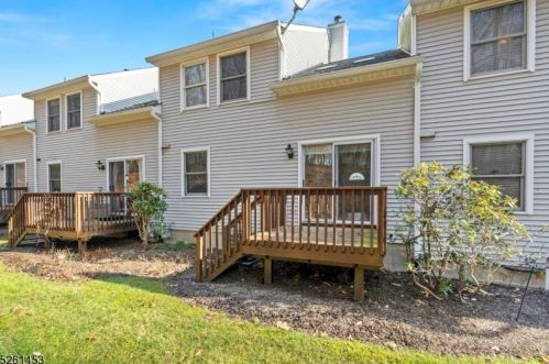 311 Carnegie Ct, Hackettstown NJ 07840-1695 exterior