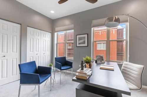 2502 Calumet Ave, Chicago IL  60616-2439 exterior