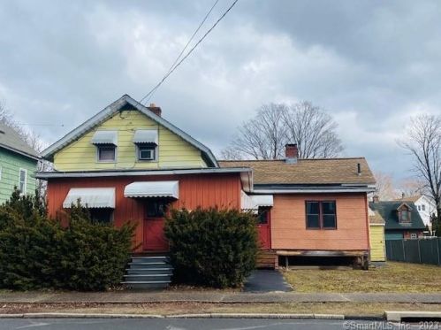 24 Christian St, Wallingford, CT 06492-3602