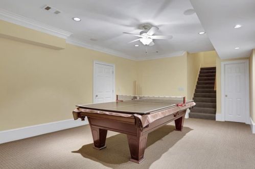 2656 Dobbs Cir, Atlanta GA 30327 exterior