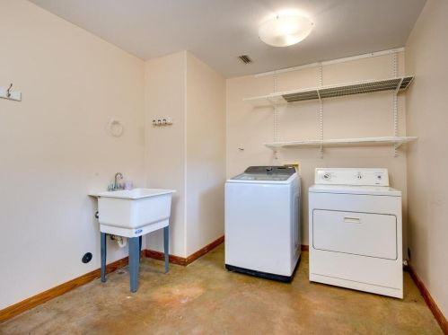 1510 Edgewood Ave, Austin TX 78722-1935 exterior