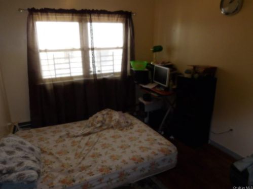 1551 Bruckner Blvd, Bronx NY 10472-6408 exterior