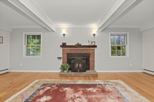 683 Bedford Rd, Armonk NY 10504-2905 exterior