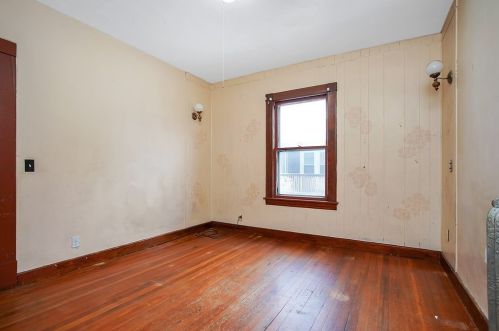 54 Lester St, Springfield MA 01108-2140 exterior