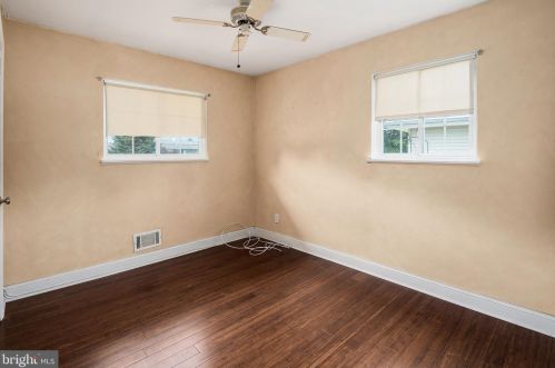 892 State, Trenton NJ 08690-3132 exterior