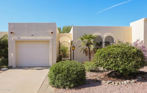 641 Paseo Del Prado, Green Valley, AZ 85614-2022
