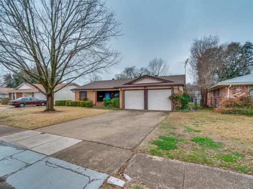 1101 Patricia St, Irving, TX 75060-4828