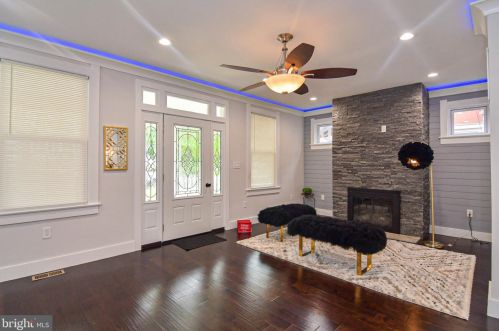 2911 17th St, Washington DC  20018-1825 exterior