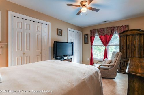 92 Washington St, Locust NJ 07760-1432 exterior