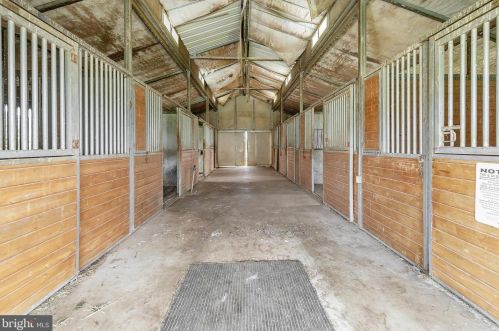 262 Lk Rd, Pilesgrove NJ 08098-3008 exterior